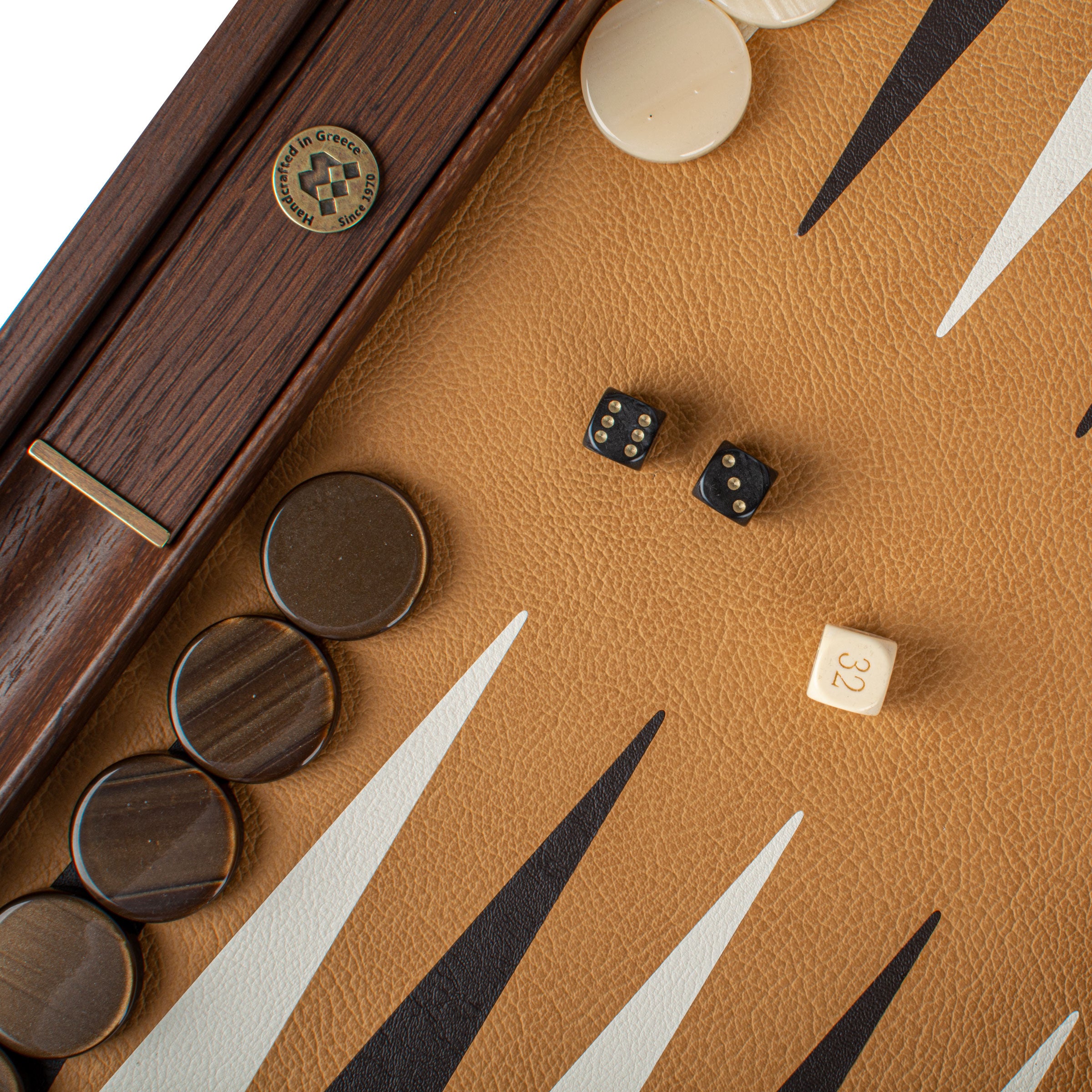 Handcrafted Ostrich Tote Brown Leather Backgammon Set – MANOPOULOS