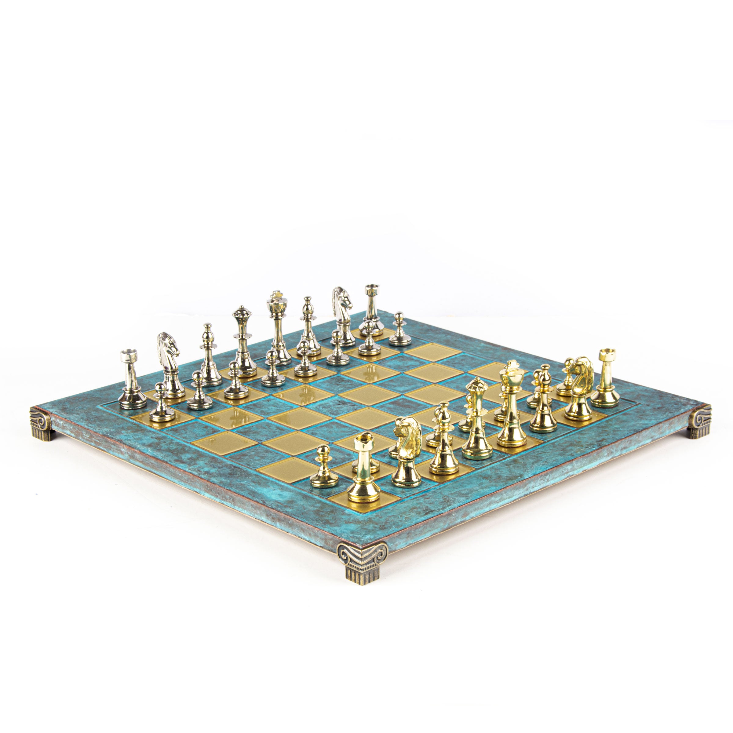 Handcrafted Classic Metal Staunton Chess Set with Gold and Silver Chessmen (Medium)