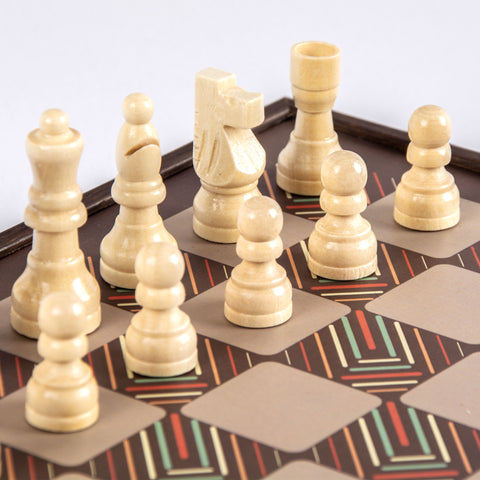 VINTAGE STYLE - 4 in 1 Combo Game - Chess/Backgammon/Ludo/Snakes