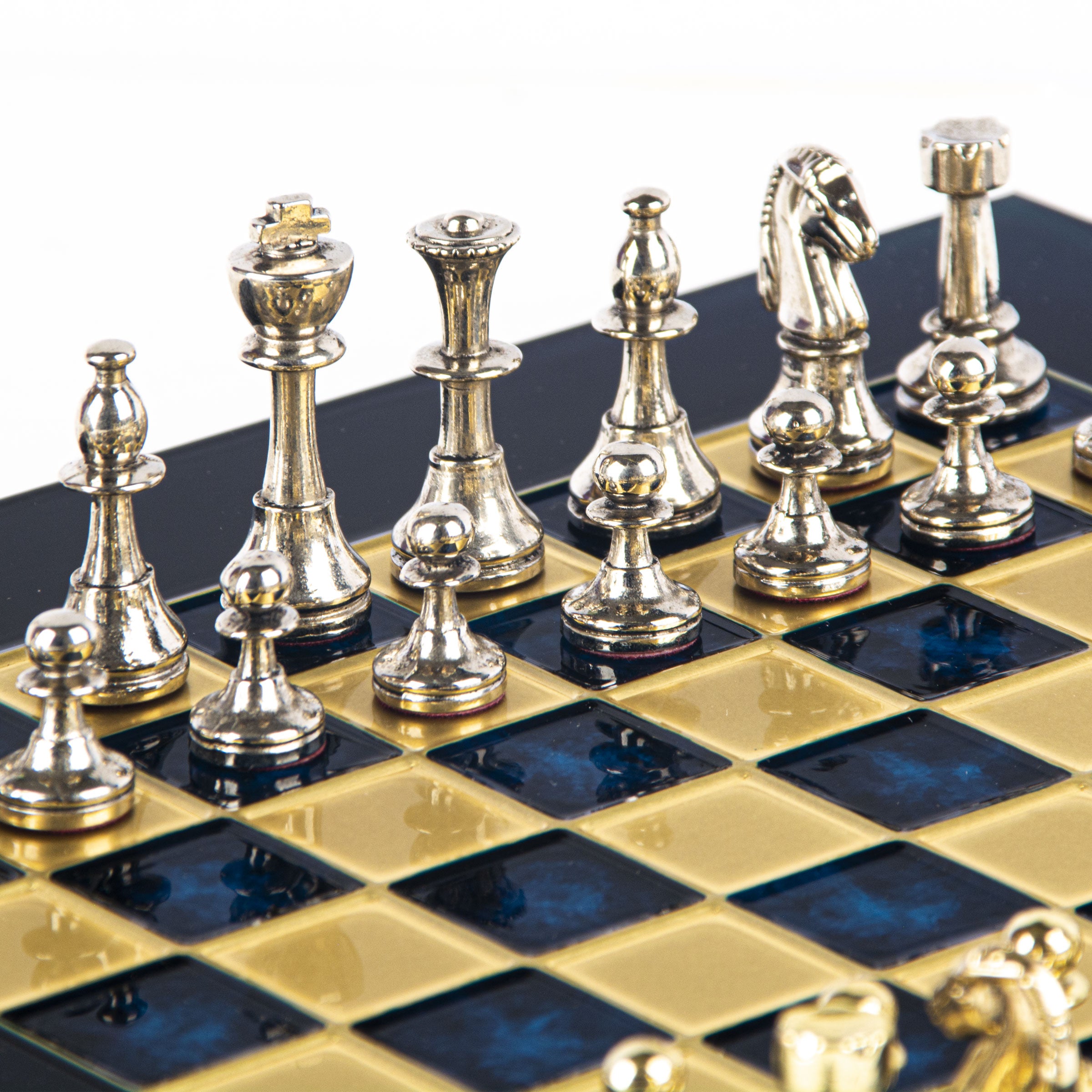 Luxury Handcrafted Metal Staunton Chess Set - Gold & Silver