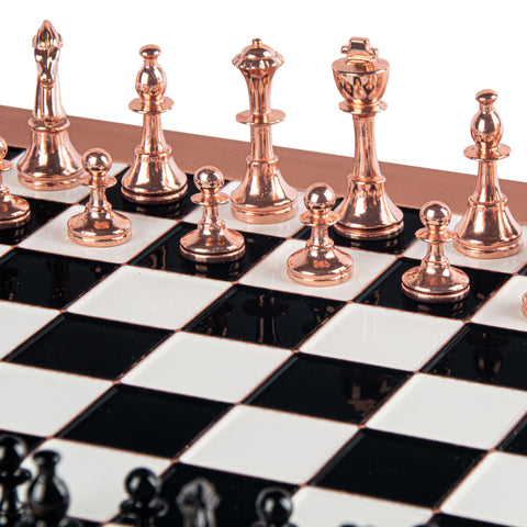 Skewer (Chess): Chess, Pin (Chess), Queen (Chess), Rook (Chess), Check ( Chess), Fork (Chess), Chess Tactics, Chessboard, Glossary of Chess :  Surhone, Lambert M., Tennoe, Mariam T., Henssonow, Susan F.: :  Libri