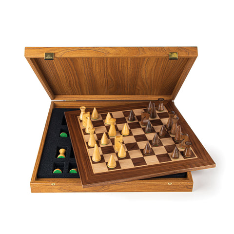 WALNUT Chess set 40x40cm (Medium) with Modern Style Chessmen 7.6cm King